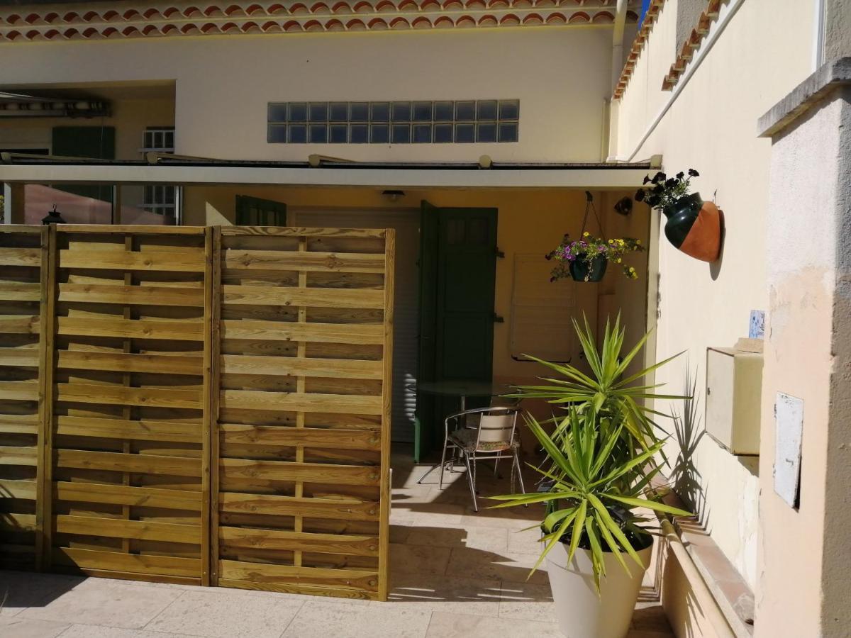 Yofanto Apartment Senas Ngoại thất bức ảnh